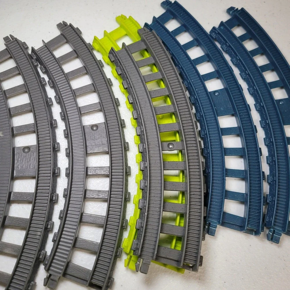 Thomas‎ Train Mixed Curve Replacement Track Pieces Gray Blue Neon